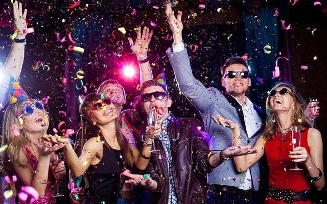 wtb 2 edc tickets + shuttle tickets